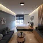 Efanton 3 Apartament Larissa